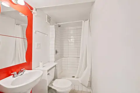 820 Canford Crescent SW photo 33