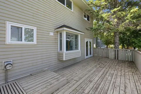820 Canford Crescent SW photo 36