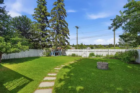 820 Canford Crescent SW photo 39