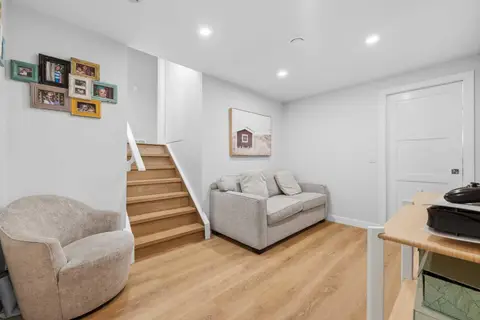 9 Foxwell Road SE photo 32