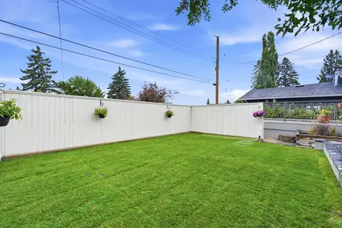 9 Foxwell Road SE photo 43