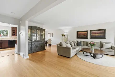 9 Foxwell Road SE photo 9