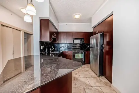 1508, 8710 Horton Road SW photo 7