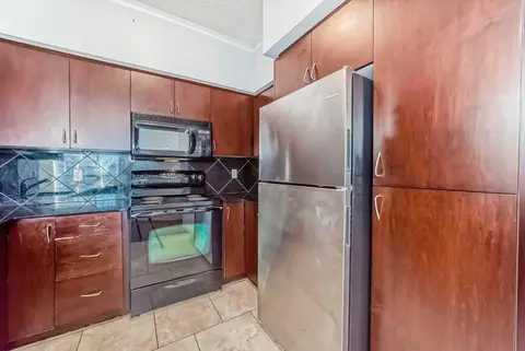 1508, 8710 Horton Road SW photo 8
