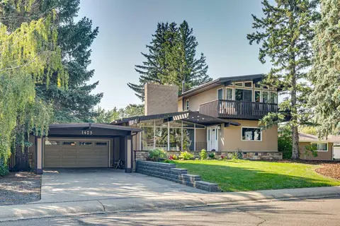 1423 75 Avenue SW, Calgary