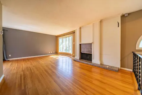 532 Willow Park Drive SE photo 4
