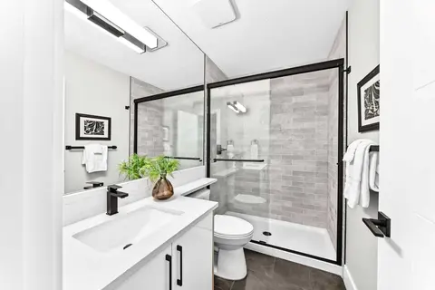 635 104 Avenue SW photo 15