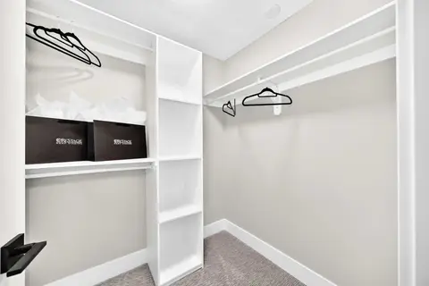 635 104 Avenue SW photo 16
