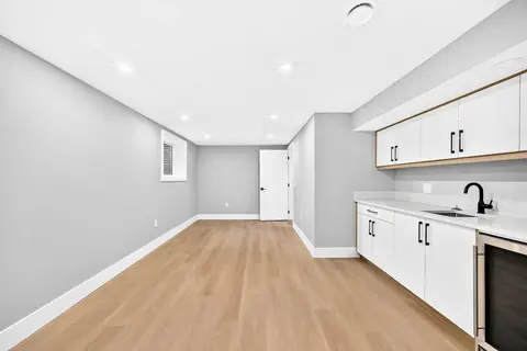 635 104 Avenue SW photo 21