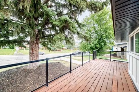 635 104 Avenue SW photo 35