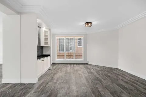 602, 505 Canyon Meadows Drive SW photo 18