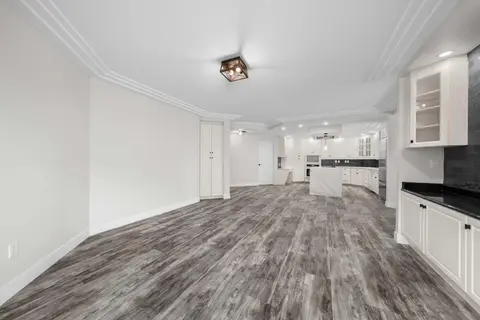 602, 505 Canyon Meadows Drive SW photo 19