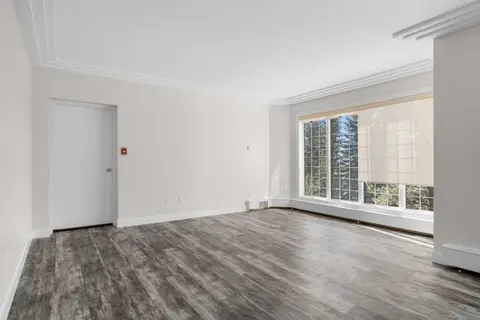 602, 505 Canyon Meadows Drive SW photo 24