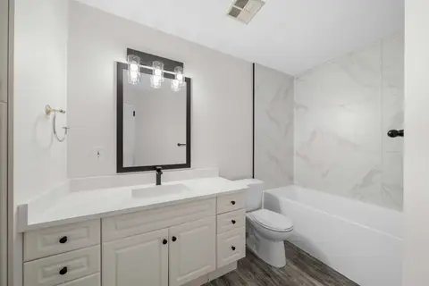 602, 505 Canyon Meadows Drive SW photo 27