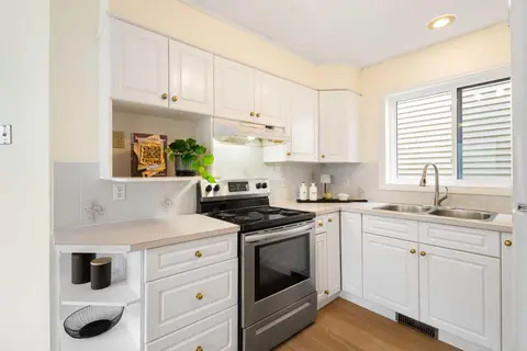 508 78 Avenue SW photo 10
