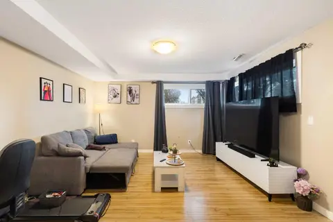 508 78 Avenue SW photo 30