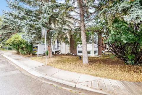508 78 Avenue SW photo 38