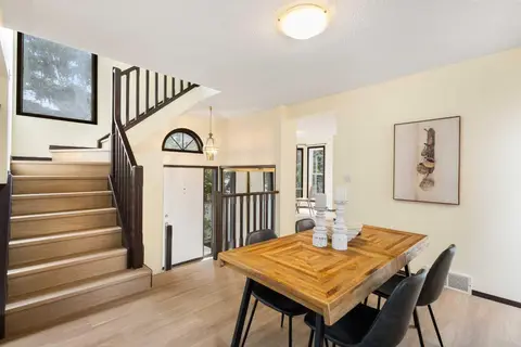 508 78 Avenue SW photo 5