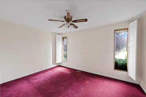 732 Sabrina Road SW photo 6