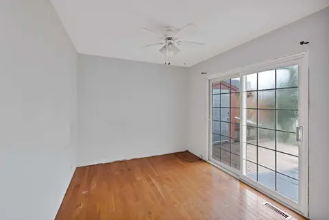 732 Sabrina Road SW photo 7