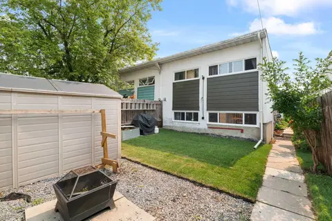 726 68 Avenue SW photo 41
