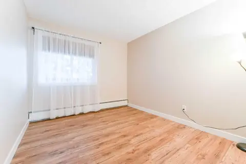 2312, 315 Southampton Drive SW photo 15