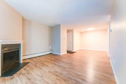 2312, 315 Southampton Drive SW photo 6