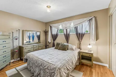 708 Lake Bonavista Drive SE photo 22