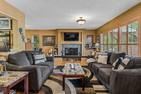 708 Lake Bonavista Drive SE photo 8