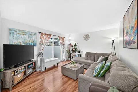 10, 219 90 Avenue SE photo 13