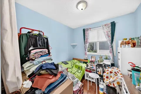 10, 219 90 Avenue SE photo 25