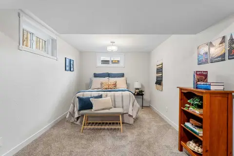 151 Fyffe Road SE photo 29
