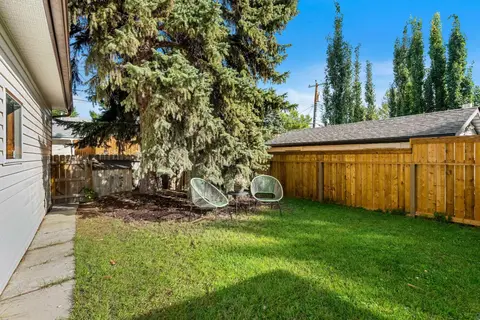 151 Fyffe Road SE photo 38