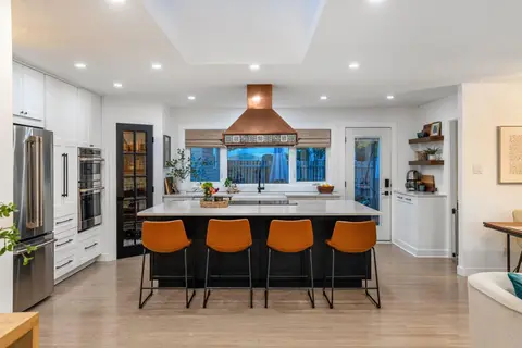 10832 Mapleford Road SE photo 4
