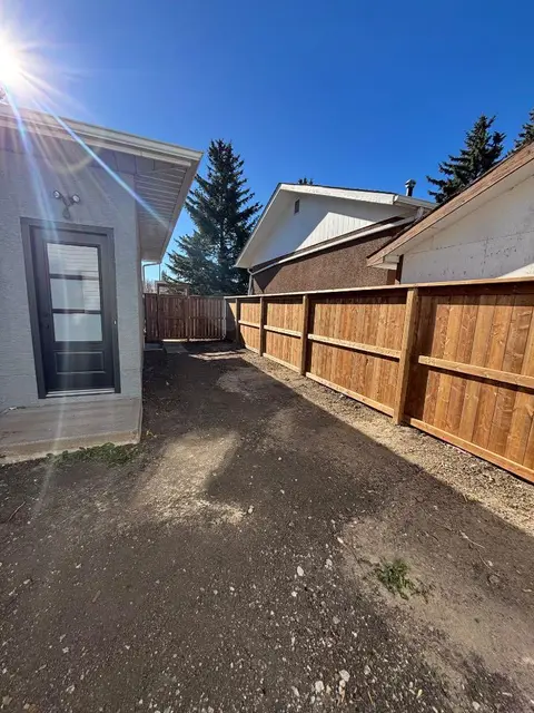 816 Avonlea Place SE photo 23