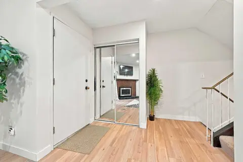 52 Canterbury Gardens SW photo 16
