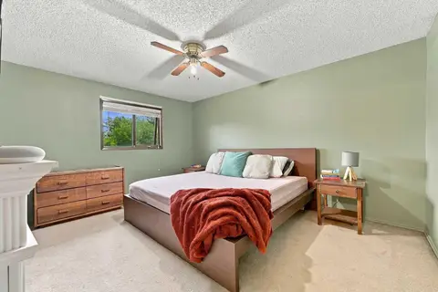 52 Canterbury Gardens SW photo 19