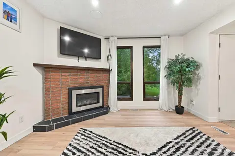 52 Canterbury Gardens SW photo 3