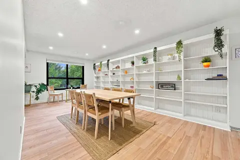 52 Canterbury Gardens SW photo 9