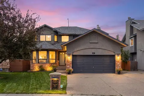 47 Canterbury Court SW, Calgary