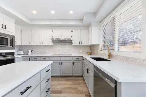 47 Canterbury Court SW photo 10