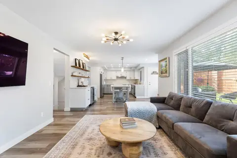 47 Canterbury Court SW photo 19