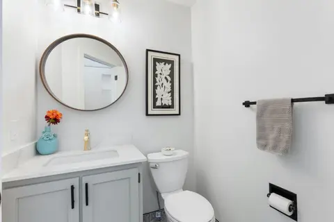 47 Canterbury Court SW photo 20