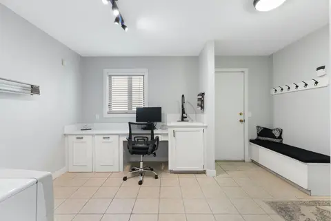 47 Canterbury Court SW photo 21