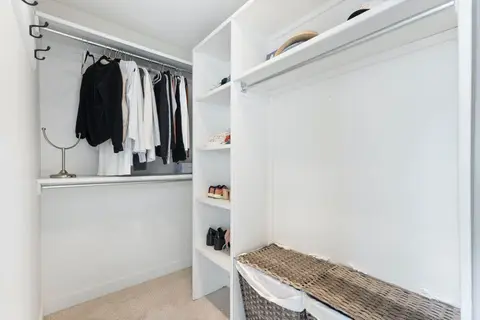 47 Canterbury Court SW photo 31