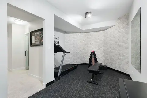 47 Canterbury Court SW photo 39
