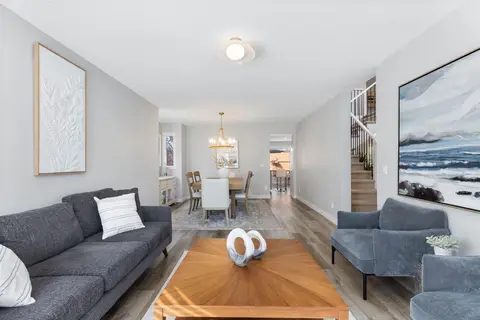 47 Canterbury Court SW photo 6