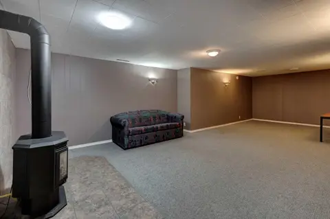 23 Arbour Crescent SE photo 26