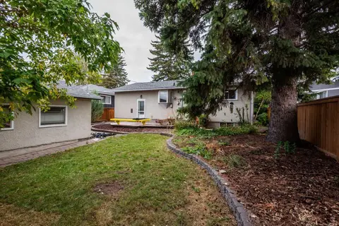 23 Arbour Crescent SE photo 35