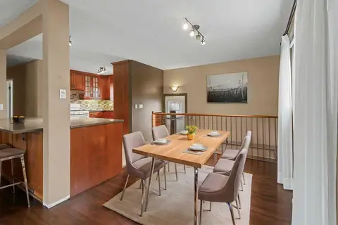 23 Arbour Crescent SE photo 9